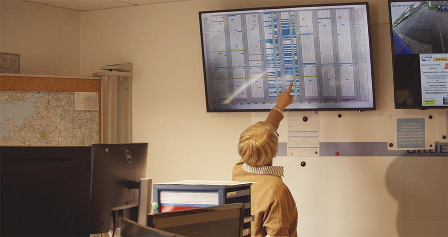 Comment les Transports Legrand ont fluidifié leur communication interne grâce à l’affichage dynamique